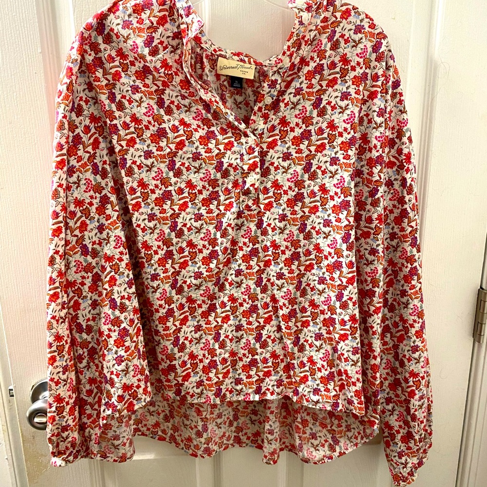 XL blouse, worn once and in great condition